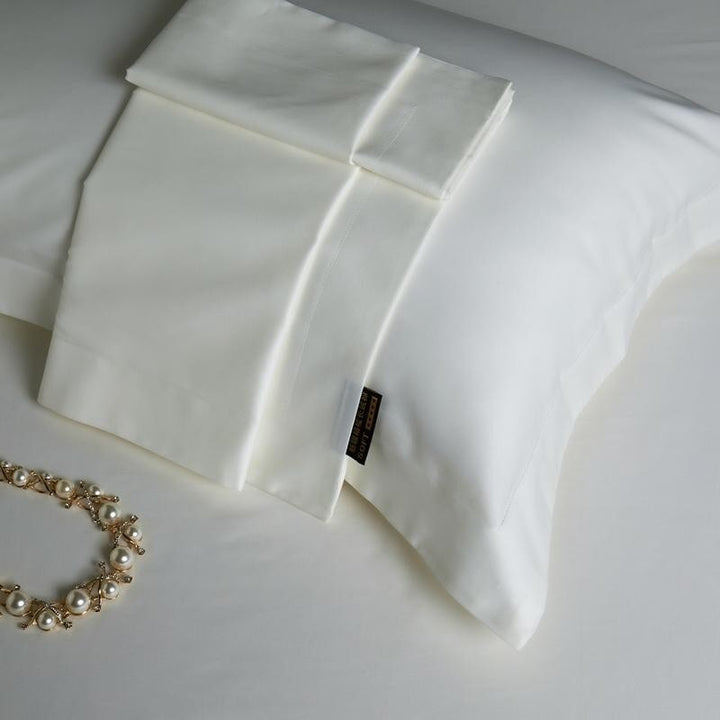 Prestige White 1000 TC Duvet Cover Set